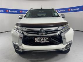 Photo '2' of Mitsubishi Pajero Sport
