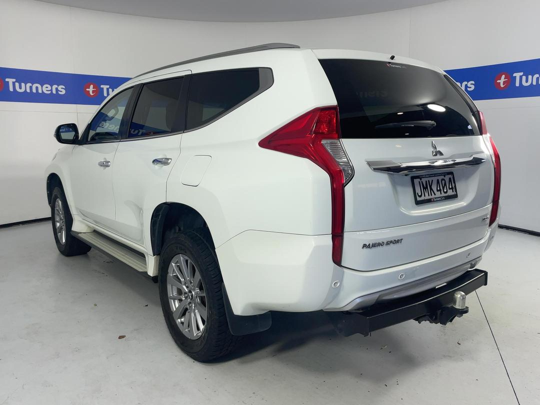 Photo '5' of Mitsubishi Pajero Sport