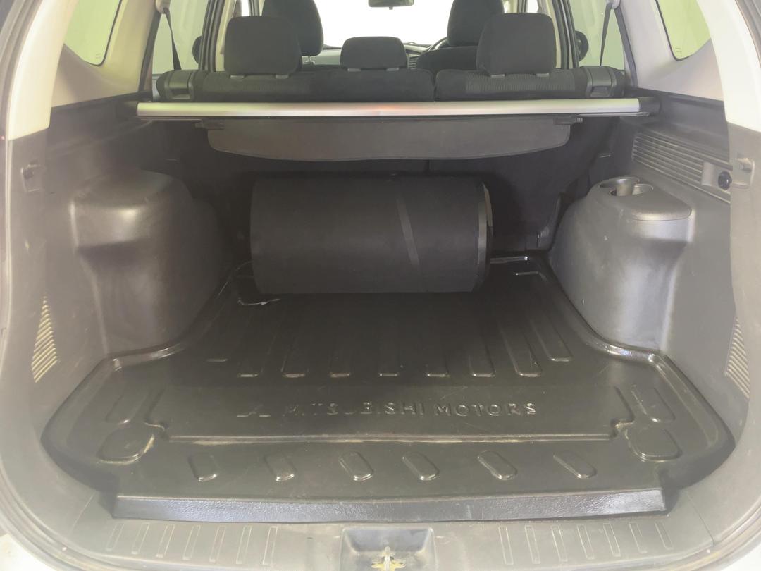 Photo '14' of Mitsubishi Pajero Sport