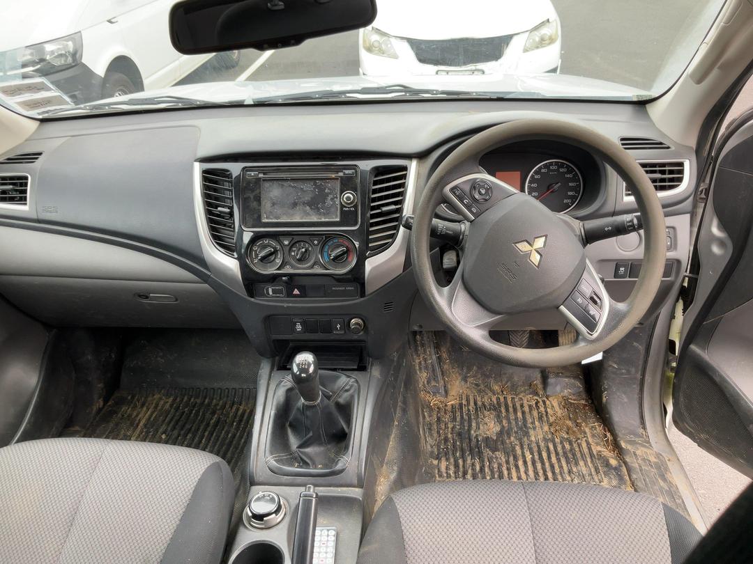 Photo '18' of Mitsubishi Triton Dcab C GLX