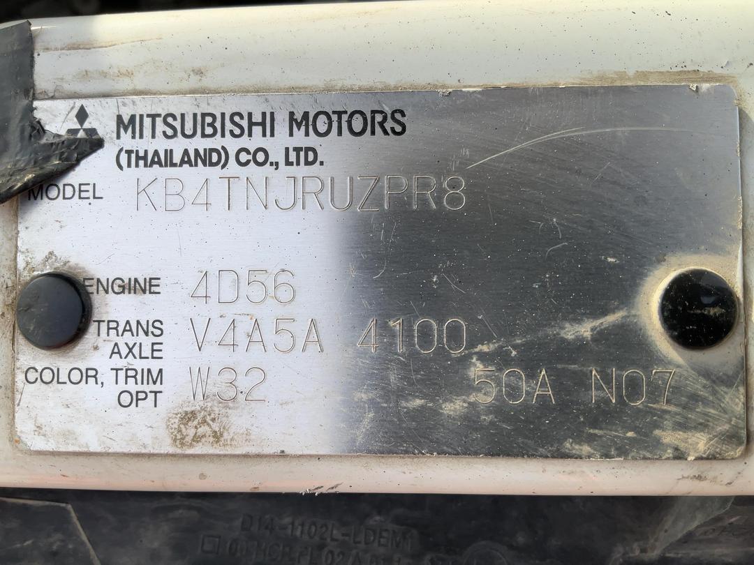 Photo '14' of Mitsubishi Triton