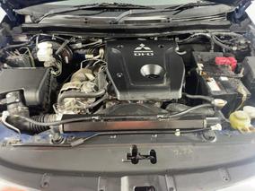 Photo '13' of Mitsubishi Triton