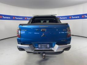 Photo '6' of Mitsubishi Triton