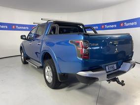 Photo '5' of Mitsubishi Triton