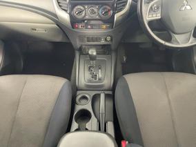 Photo '18' of Mitsubishi Triton