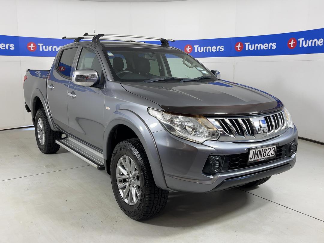 Photo '1' of Mitsubishi Triton