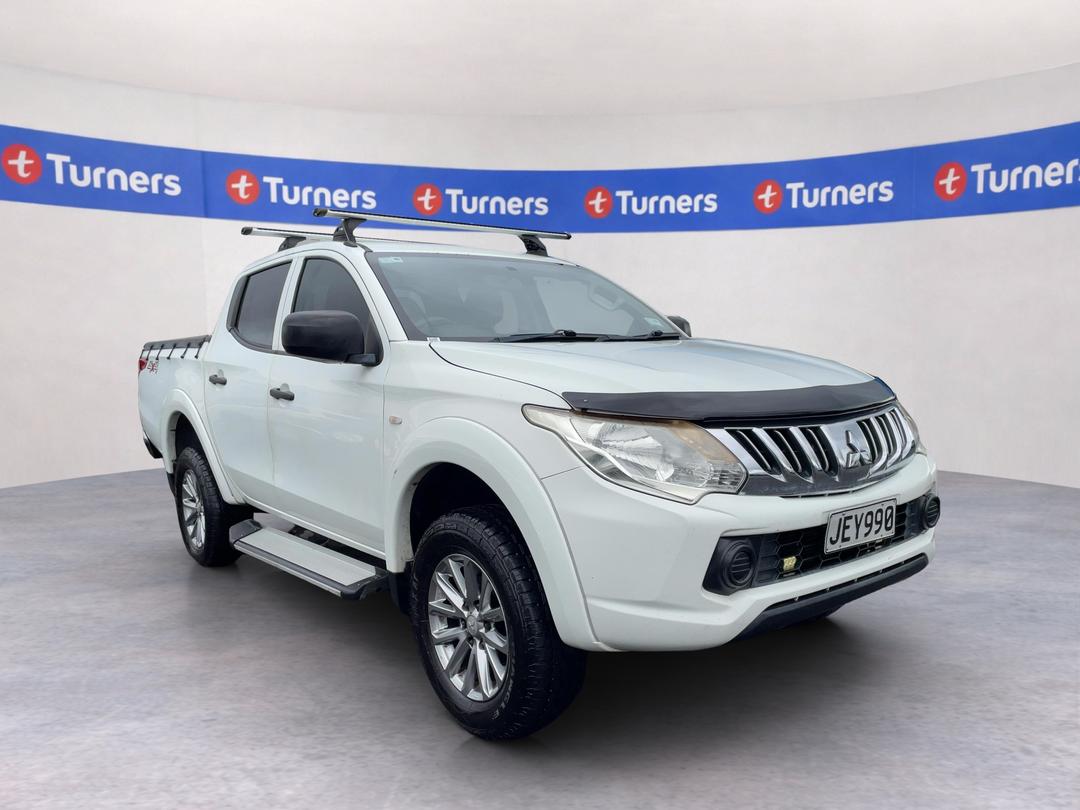 Photo '1' of Mitsubishi Triton