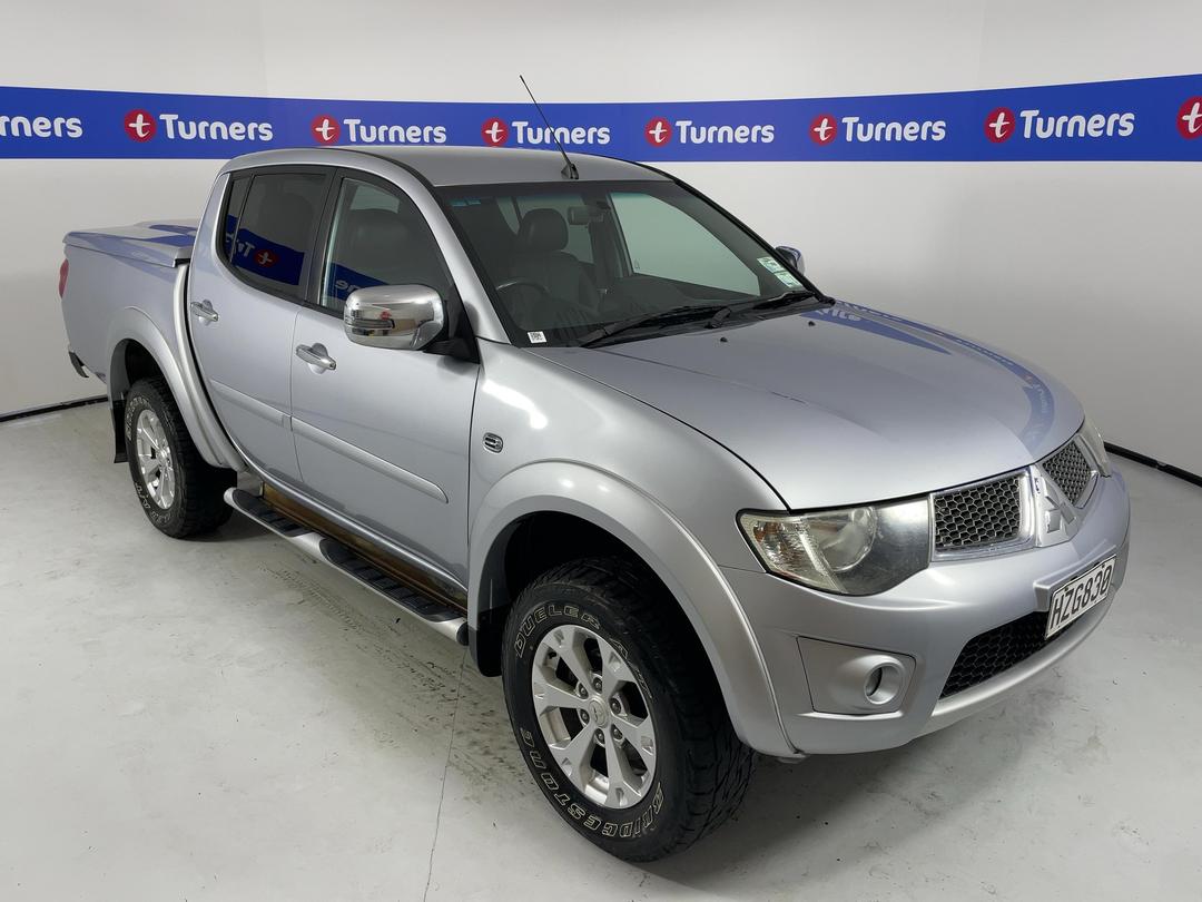 Photo '1' of Mitsubishi Triton