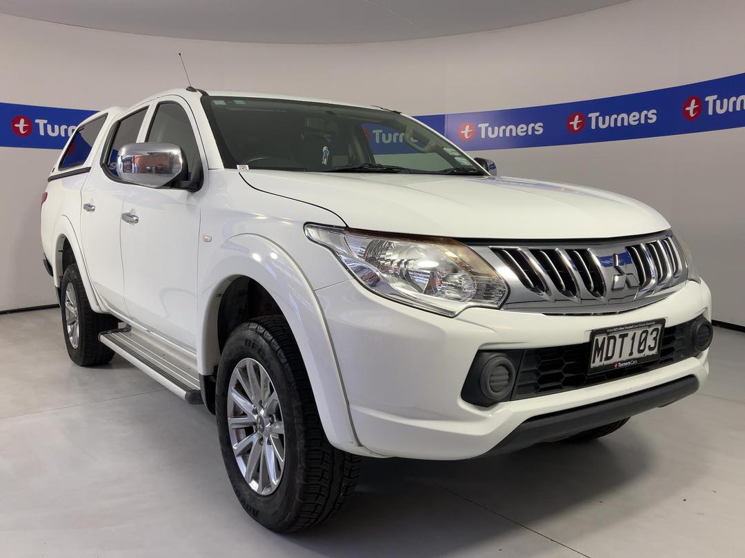 Photo '1' of Mitsubishi Triton