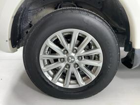 Photo '10' of Mitsubishi Triton