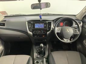 Photo '17' of Mitsubishi Triton