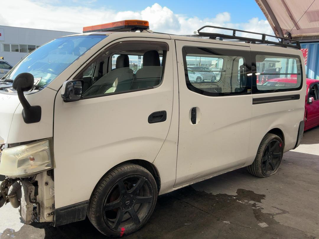 Photo '6' of Nissan Caravan NV350 Photo '6' of Nissan Caravan NV350