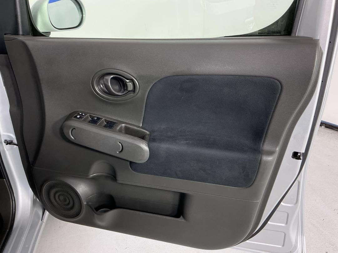 Photo '15' of Nissan Cube