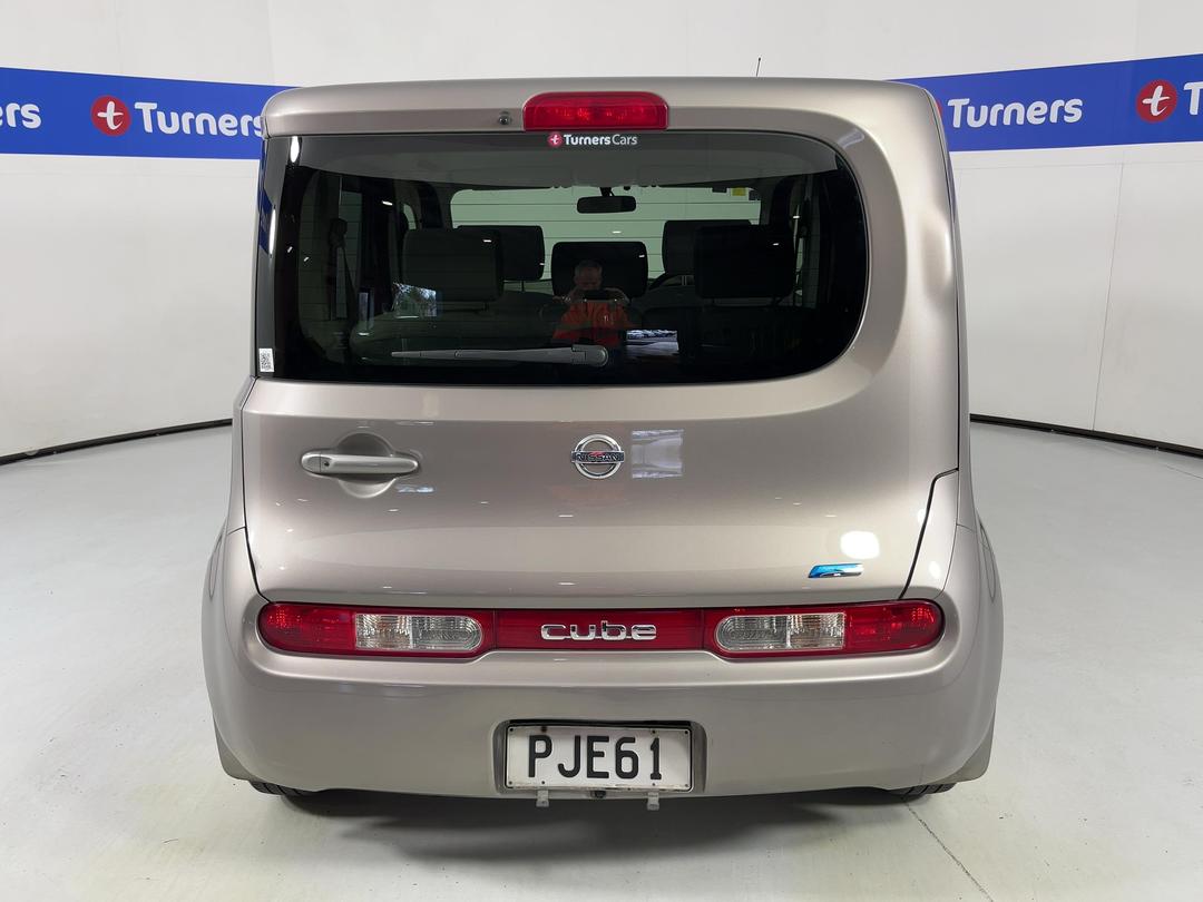 Photo '6' of Nissan Cube
