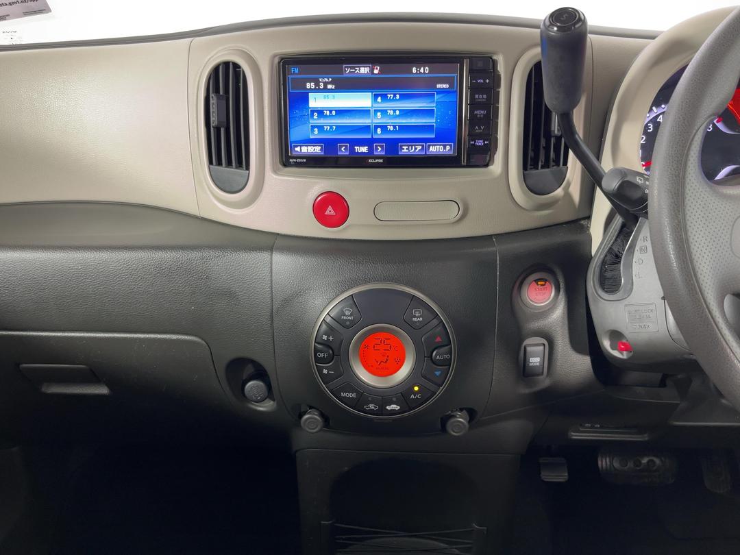 Photo '18' of Nissan Cube