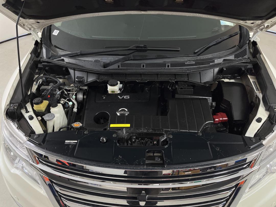 Photo '13' of Nissan Elgrand