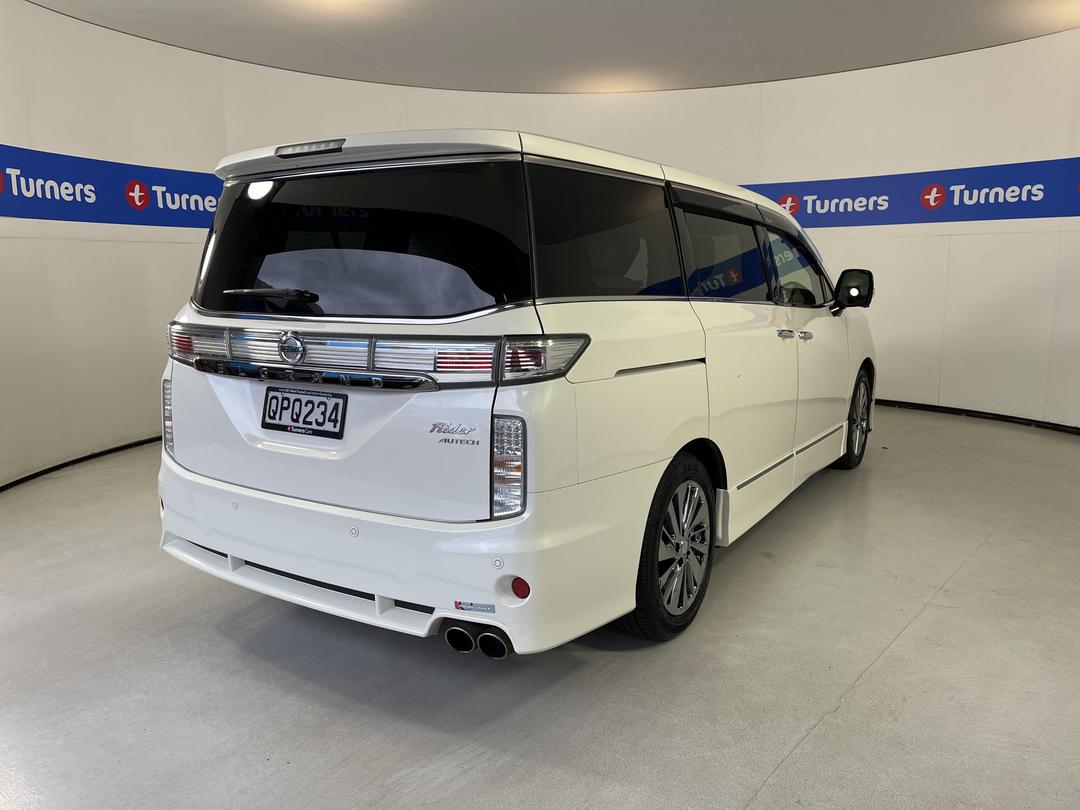 Photo '7' of Nissan Elgrand