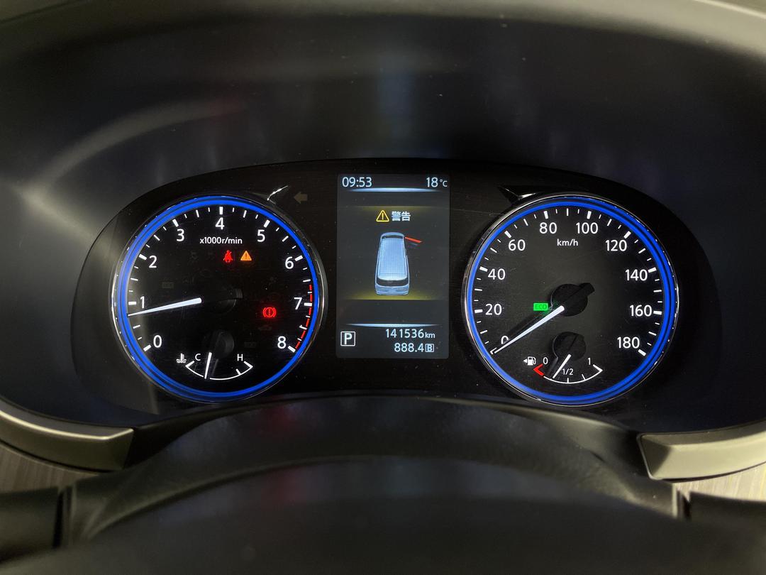 Photo '21' of Nissan Elgrand