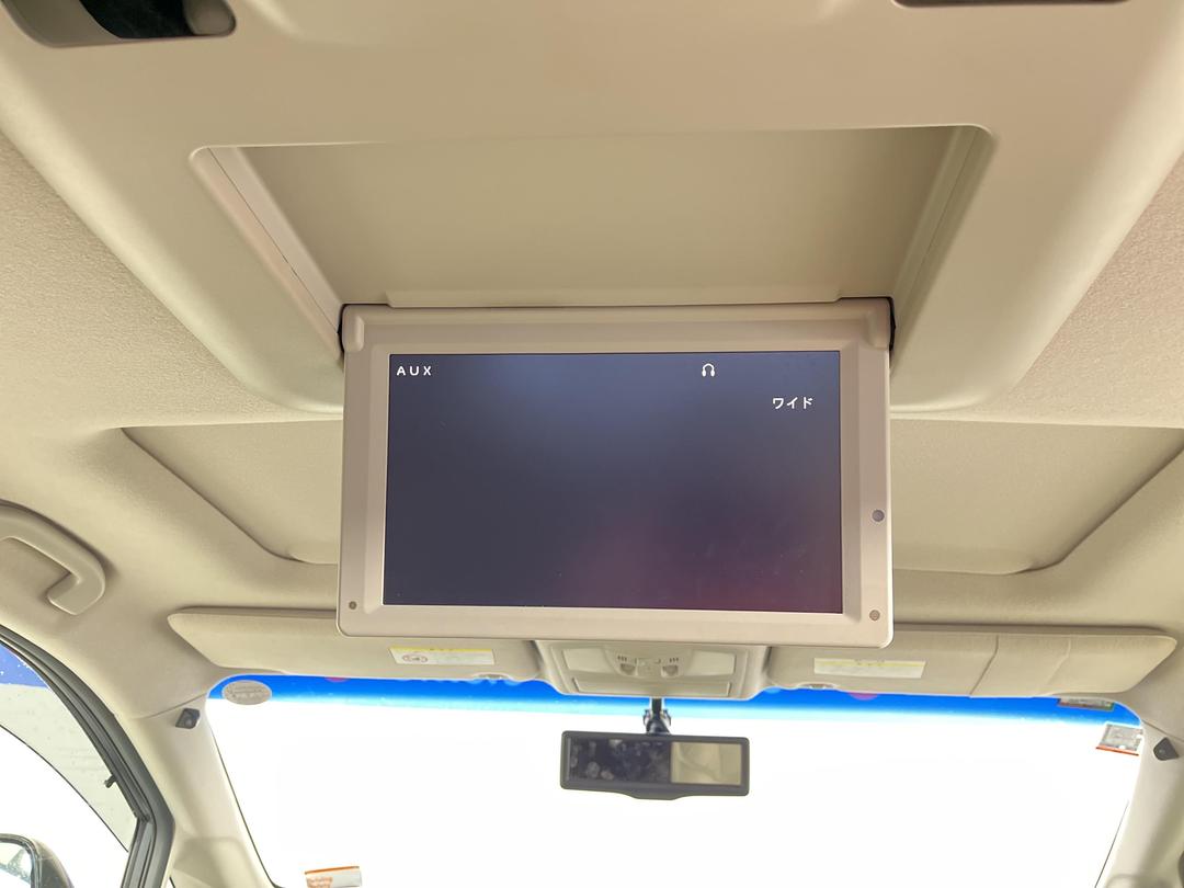 Photo '24' of Nissan Elgrand