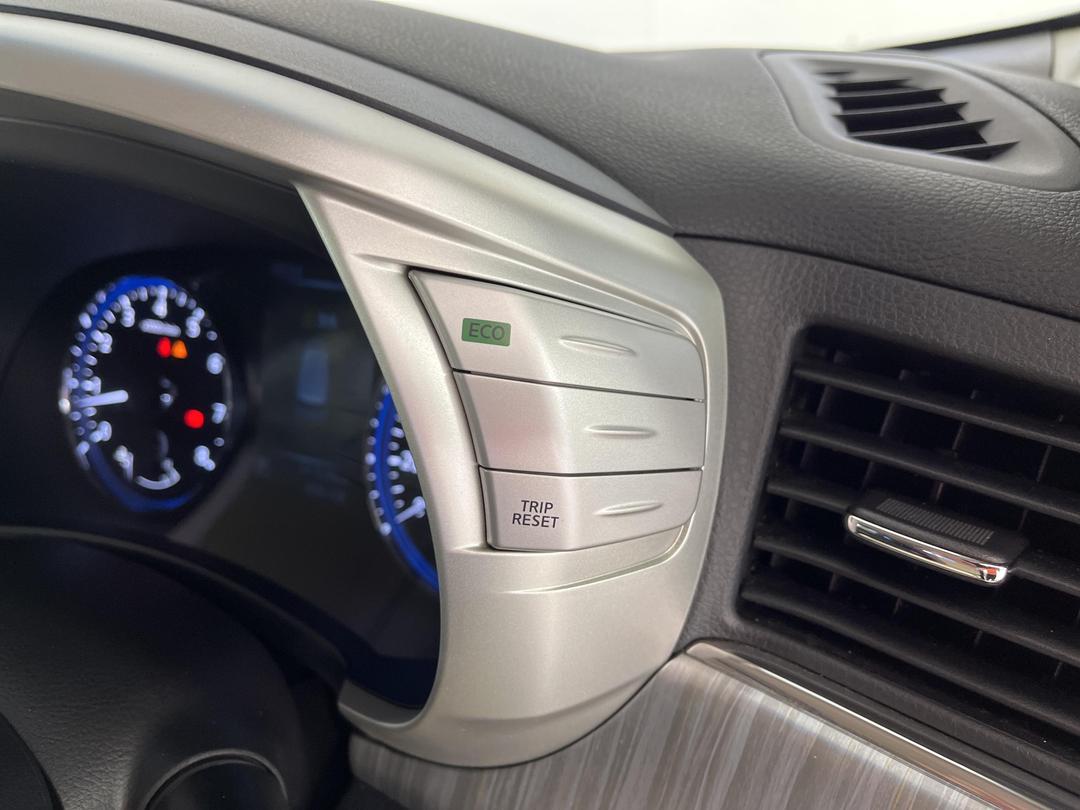 Photo '30' of Nissan Elgrand