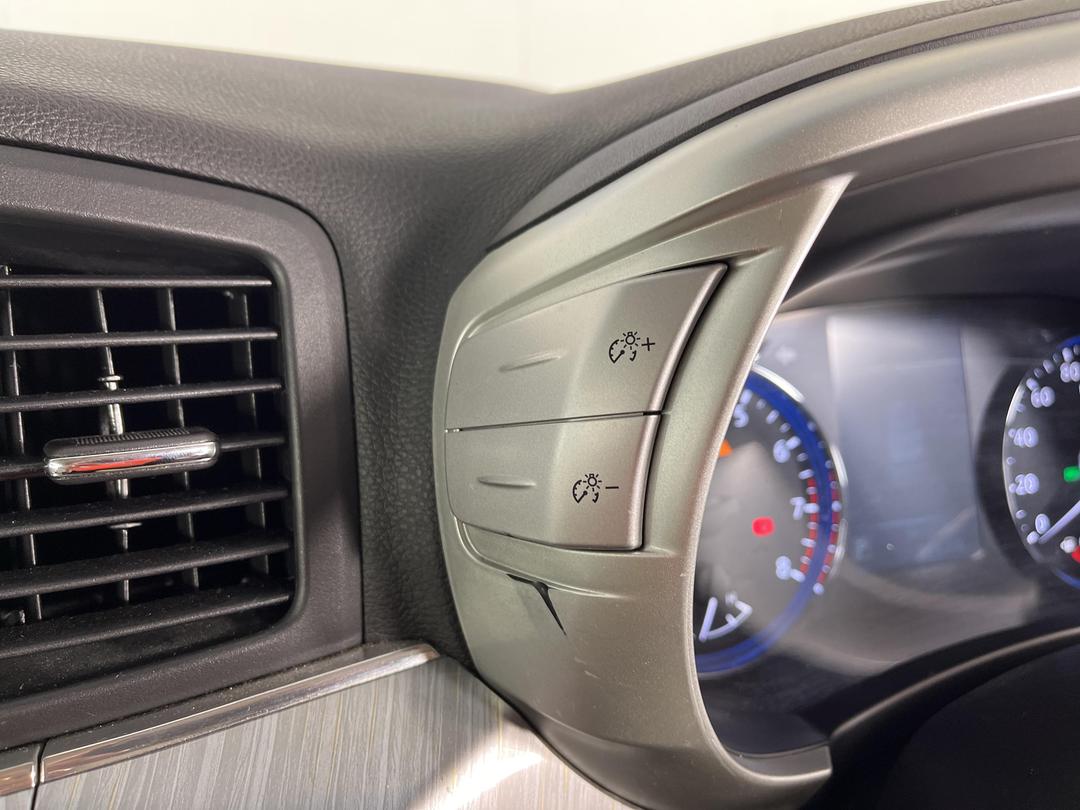 Photo '33' of Nissan Elgrand