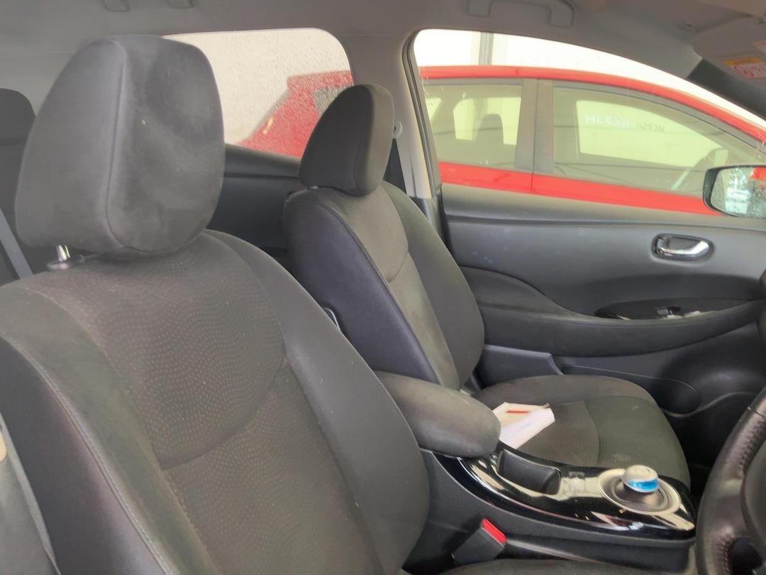 Photo '14' of Nissan Leaf Zero Emission