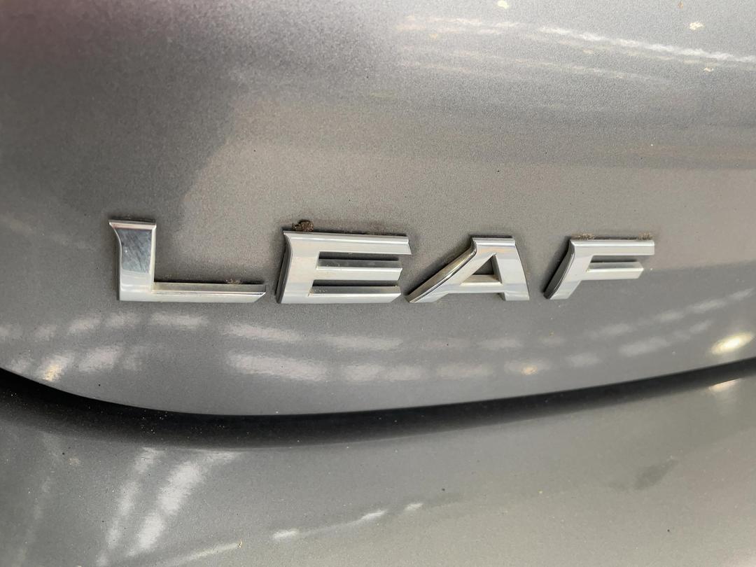 Photo '34' of Nissan Leaf