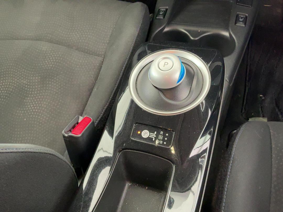 Photo '15' of Nissan Leaf Photo '15' of Nissan Leaf