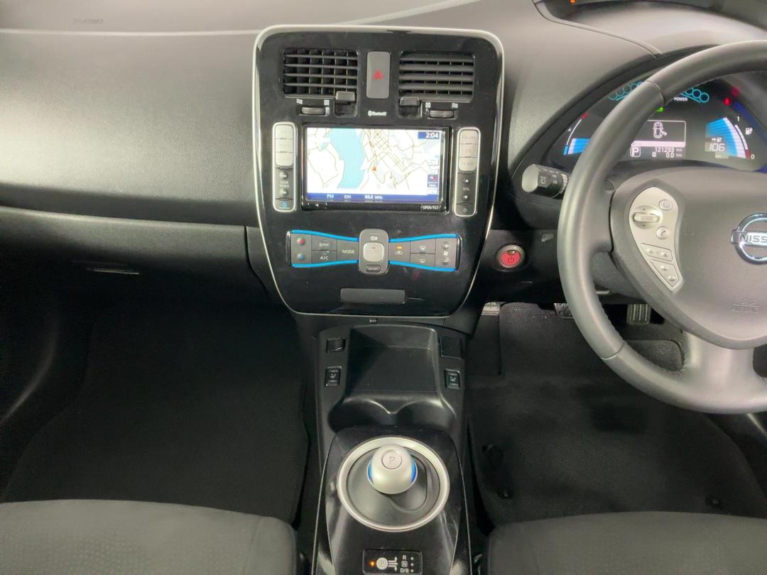 Photo '18' of Nissan Leaf
