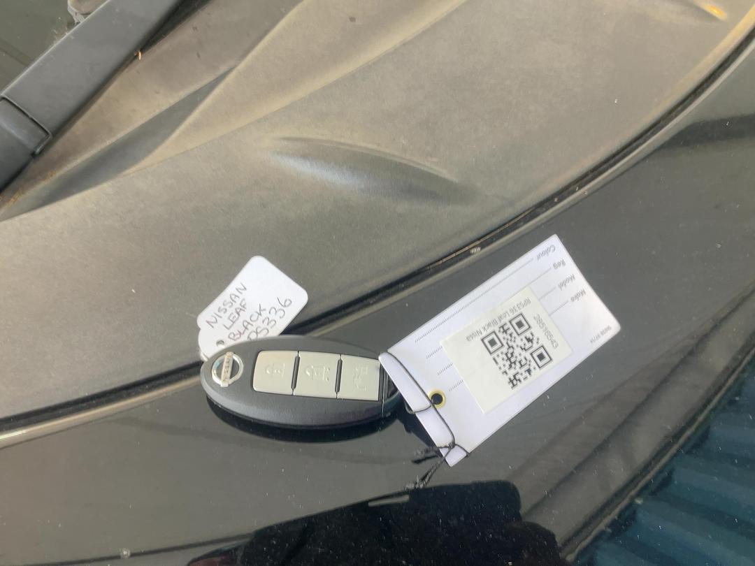 Photo '14' of Nissan Leaf