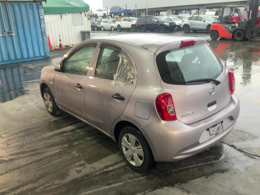 Photo '8' of Nissan March Photo '8' of Nissan March