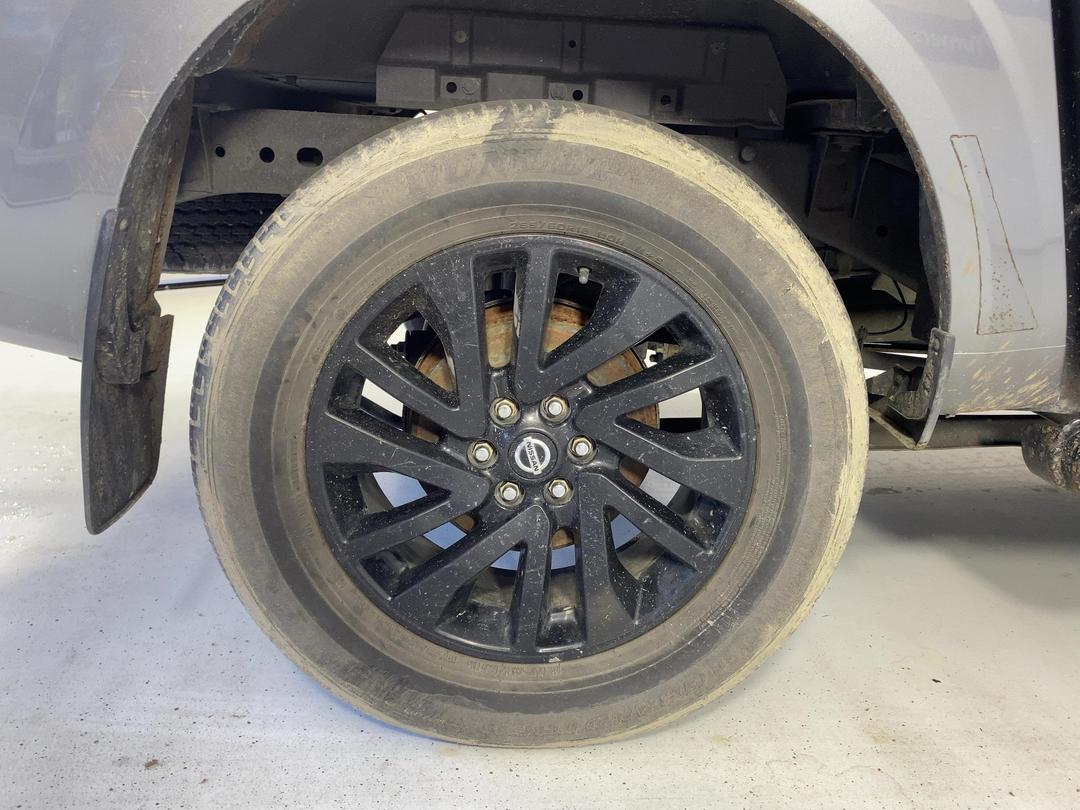Photo '12' of Nissan Navara