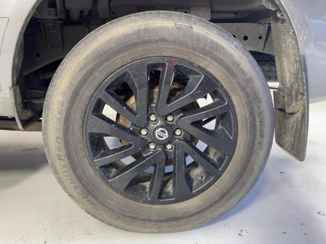 Photo '11' of Nissan Navara