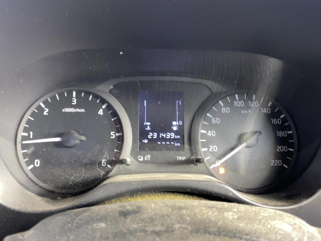 Photo '21' of Nissan Navara