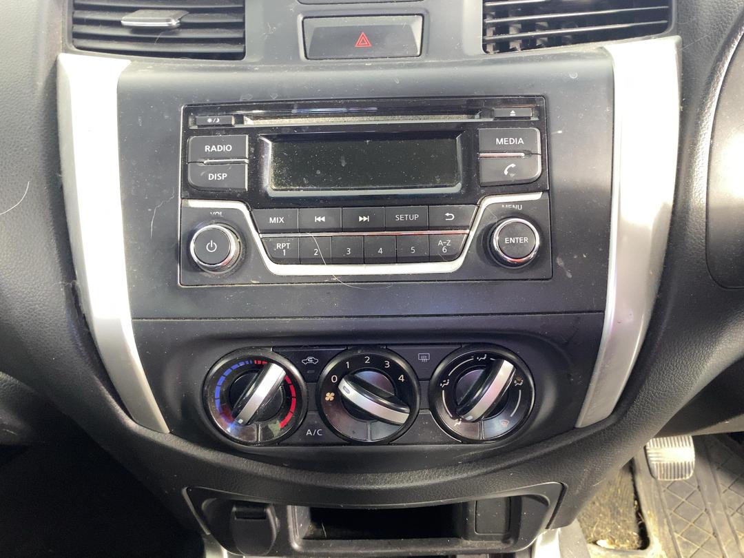 Photo '18' of Nissan Navara
