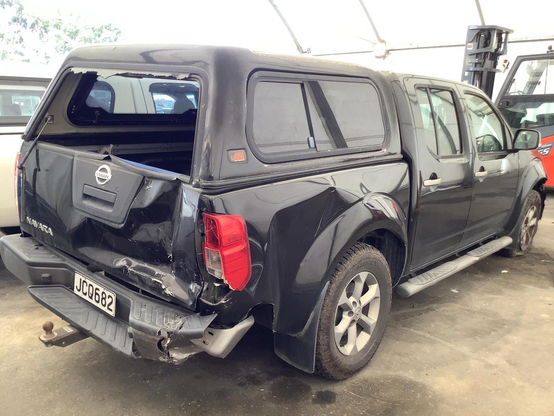 Photo '4' of Nissan Navara D/C ST-X