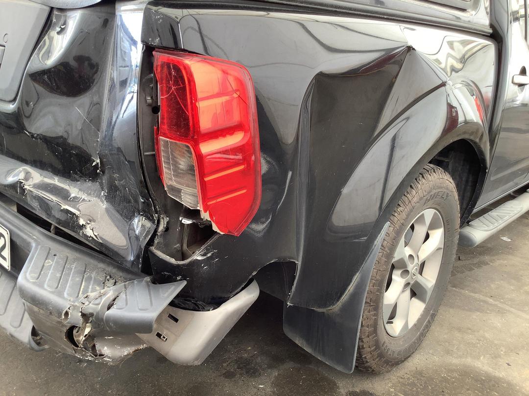 Photo '5' of Nissan Navara D/C ST-X