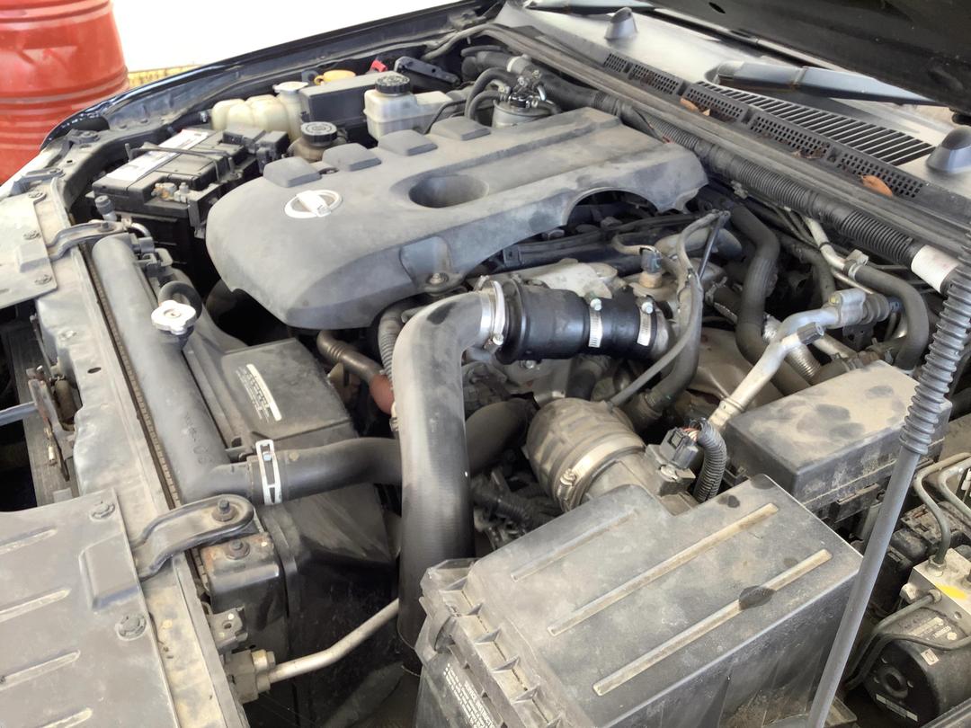 Photo '12' of Nissan Navara D/C ST-X