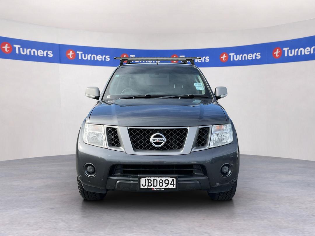 Photo '2' of Nissan Navara