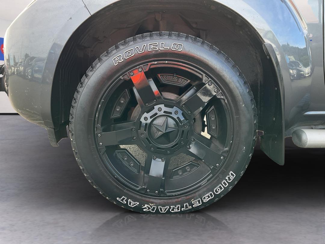 Photo '10' of Nissan Navara