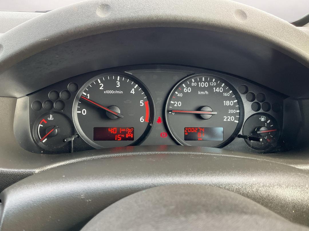 Photo '21' of Nissan Navara