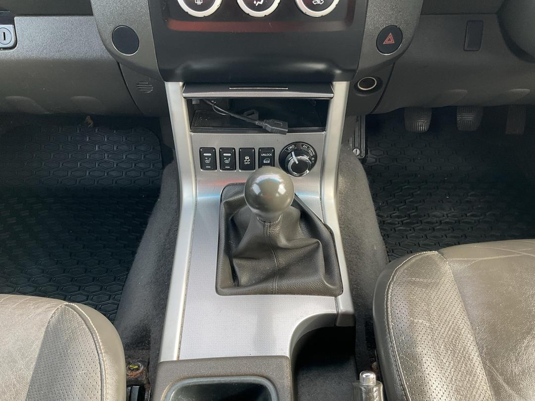 Photo '18' of Nissan Navara