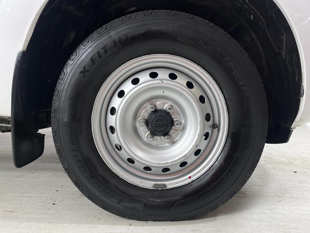 Photo '9' of Nissan Navara