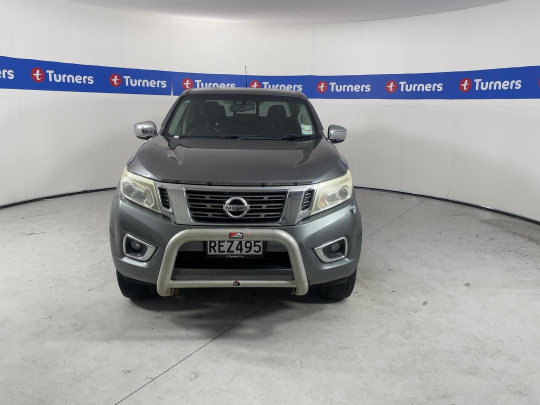 Photo '2' of Nissan Navara