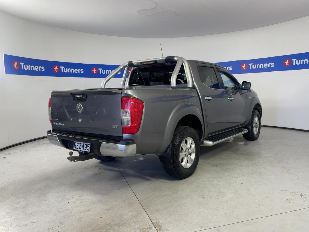 Photo '7' of Nissan Navara
