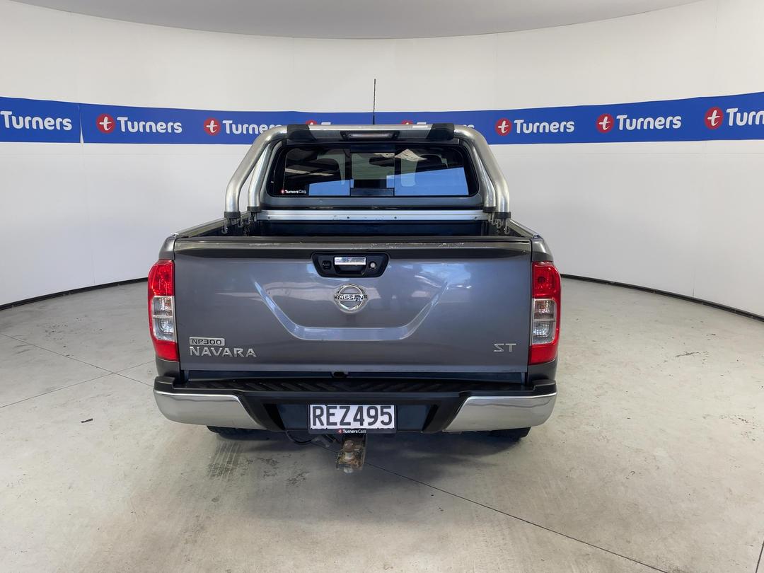 Photo '6' of Nissan Navara