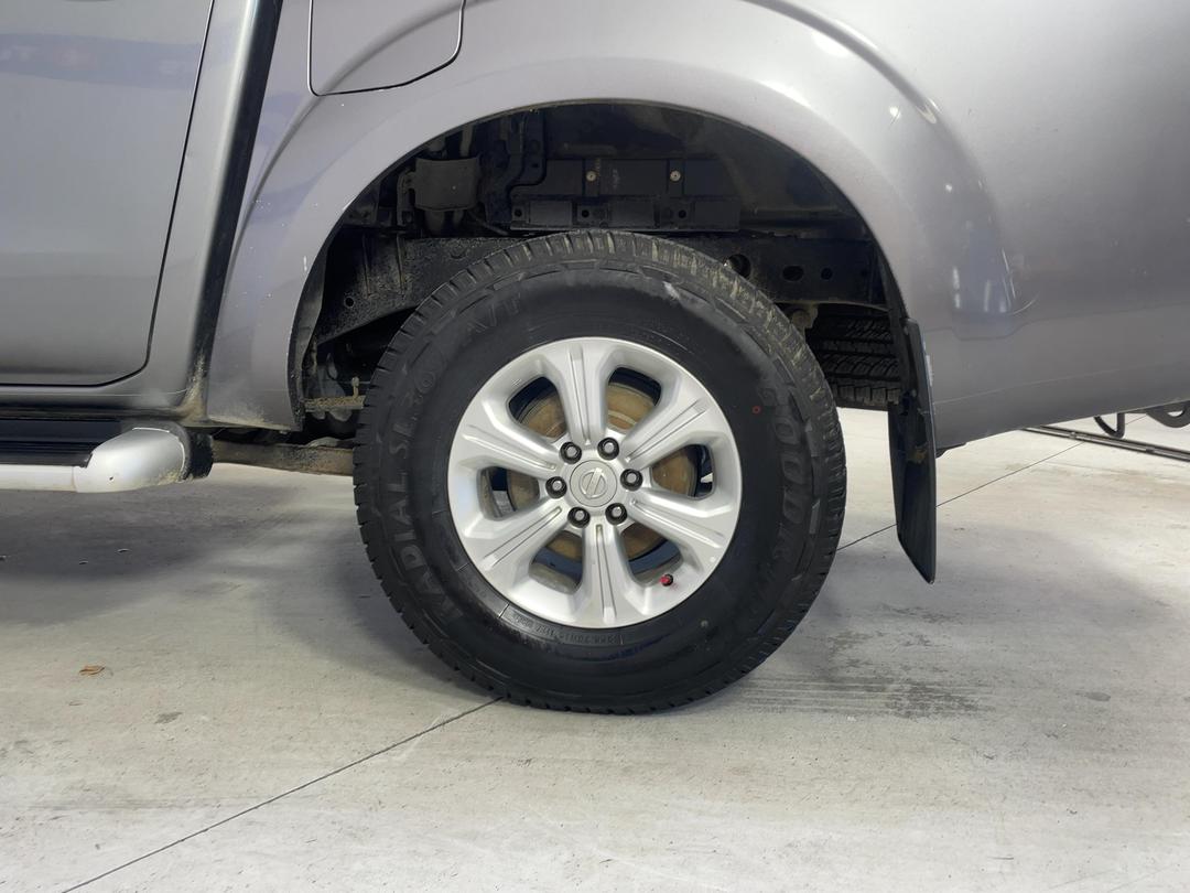 Photo '11' of Nissan Navara