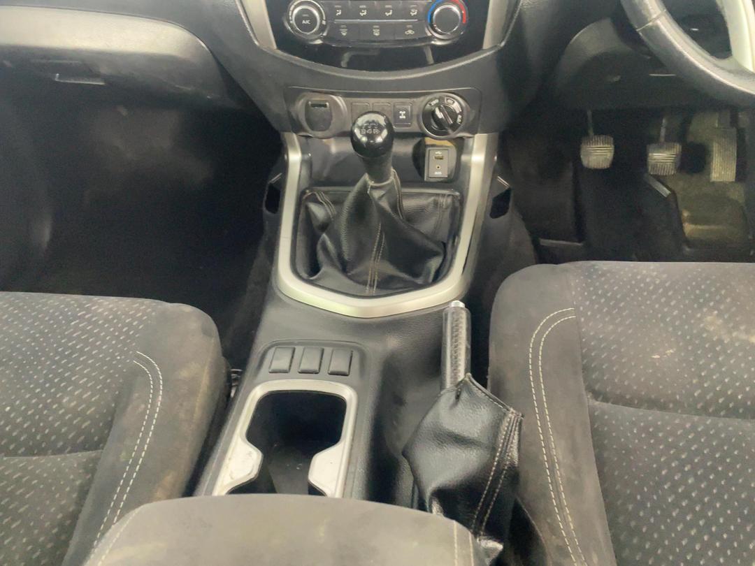 Photo '18' of Nissan Navara