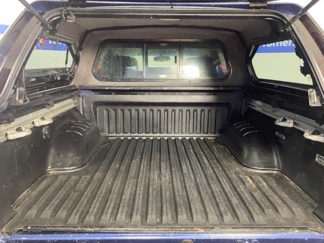 Photo '14' of Nissan Navara