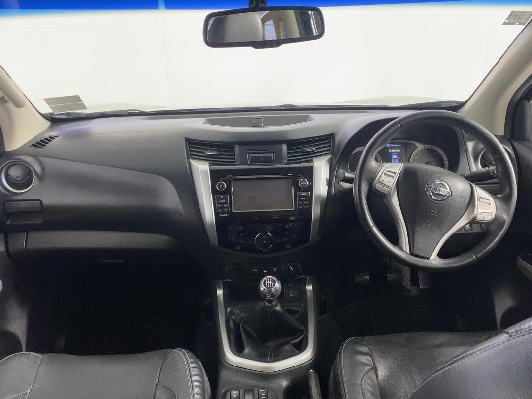 Photo '17' of Nissan Navara